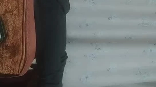 【超清专题】上朋友他妈天天來他家玩的朋友其实看上的是她的肉体森螢