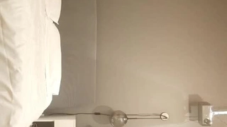 废物阳痿狗东西踩了六分钟才射