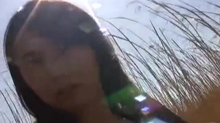 国产超大尺度比看V还爽，由于女猪脚太骚了，色影湿咸猪手玩的不够，还要抠逼