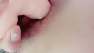 与性感少妇的不洁性行为 - 与另一个女人的身体关系 - Tomoko Yanagi