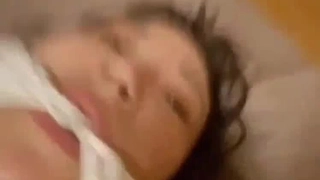 颜值甜美黑裙妹子，脱光光沙发调情一番口交舔弄，上位骑坐抽插逼逼无毛