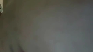 大白天和老婆在草地上操逼老婆觉得好刺激哦