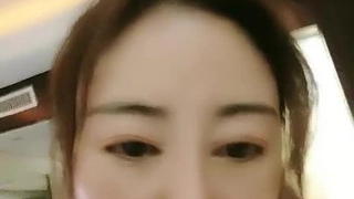 丰满露脸美女主播璃儿自慰大秀，淫荡娇喘，喜欢的不要错过
