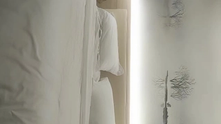 甜美女神，小鸟依人让人有种保护欲